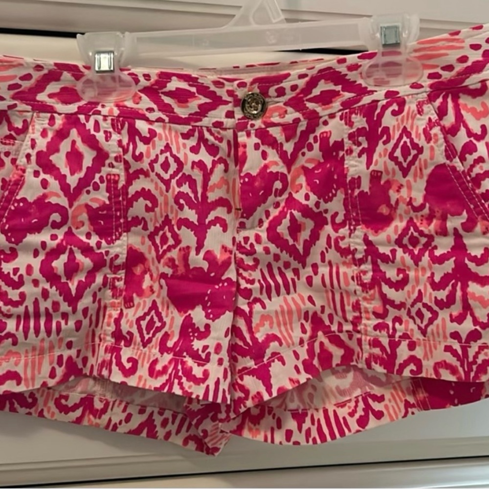 Like new Lilly Pulitzer size 0 shorts